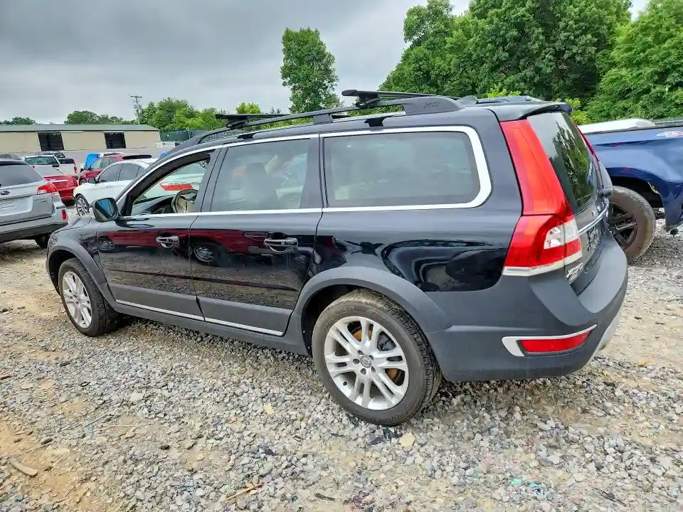 YV4612NK3G1269706 2016 VOLVO XC70-1