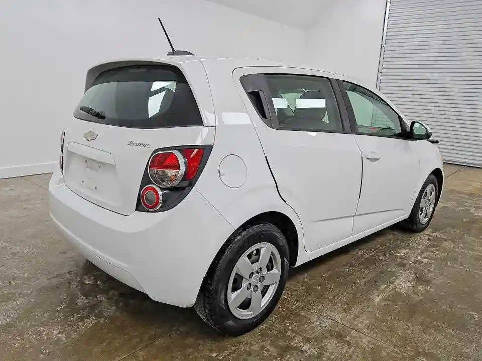 1G1JA6SG2G4167082 2016 CHEVROLET SONIC-2