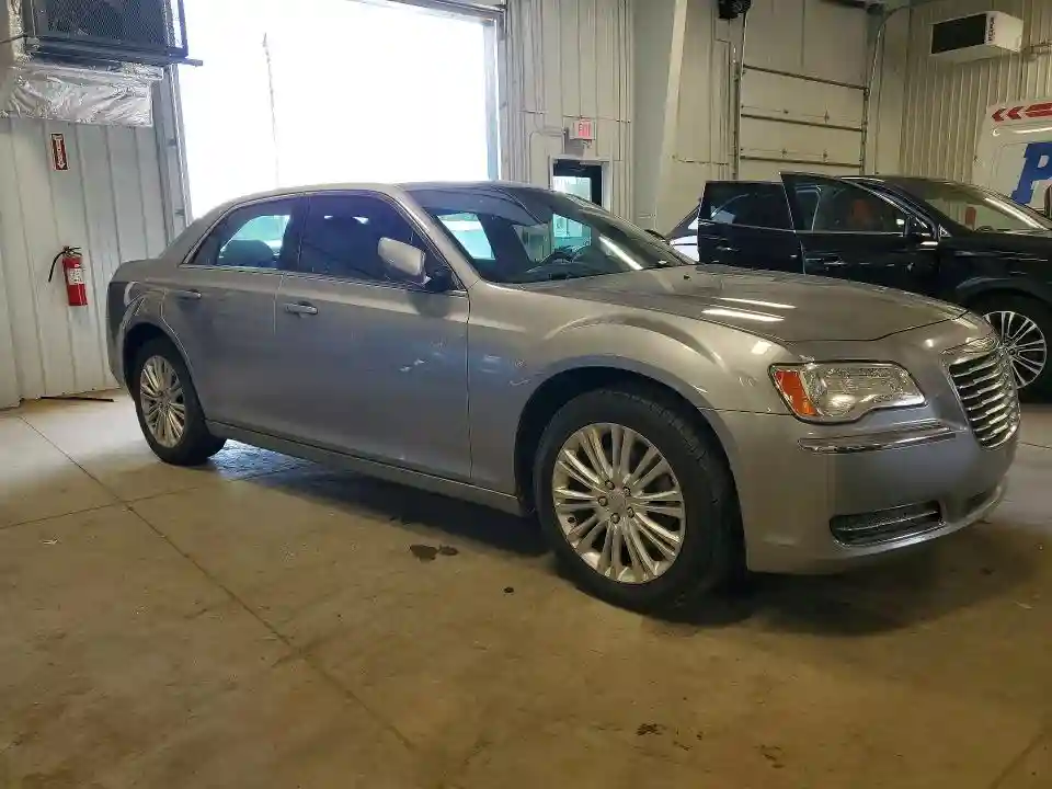 2C3CCARG9EH223610 2014 CHRYSLER 300-3