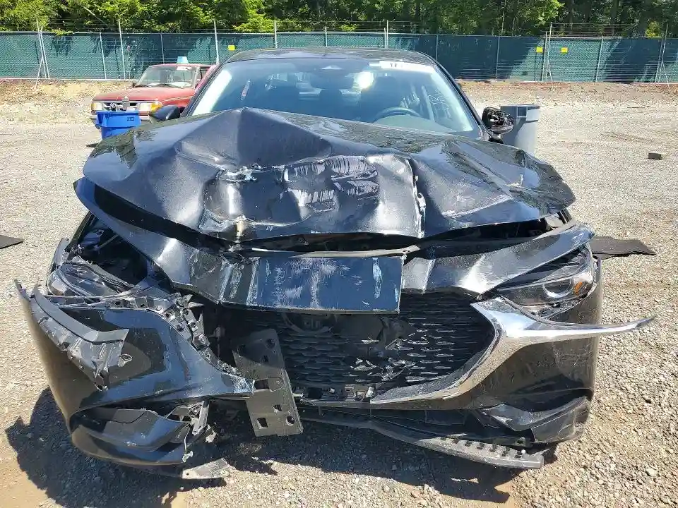 3MZBPACM6SM467705 2025 MAZDA 3-4