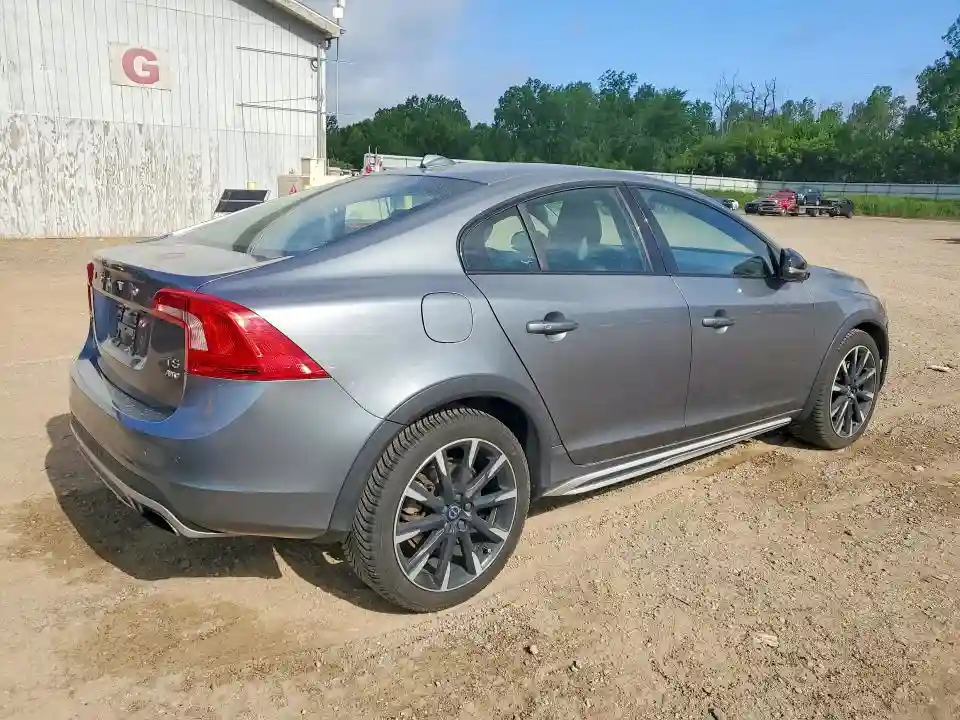 YV4612UM2G2001193 2016 VOLVO S60-2