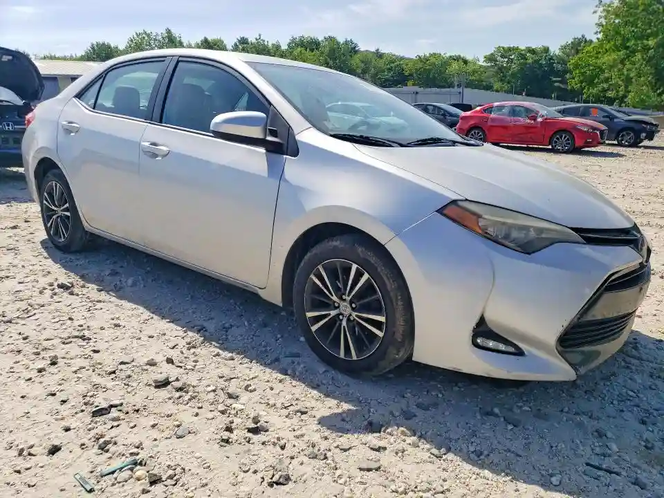 2T1BURHE7JC094774 2018 TOYOTA COROLLA-3