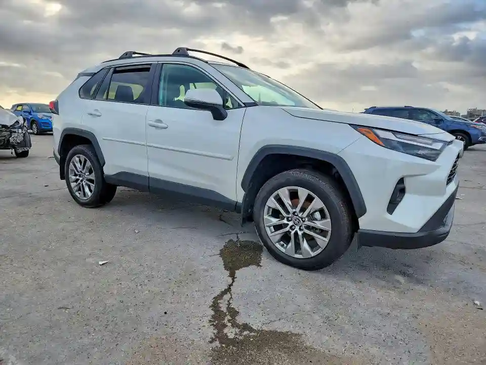 2T3C1RFV8RW342810 2024 TOYOTA RAV4-3