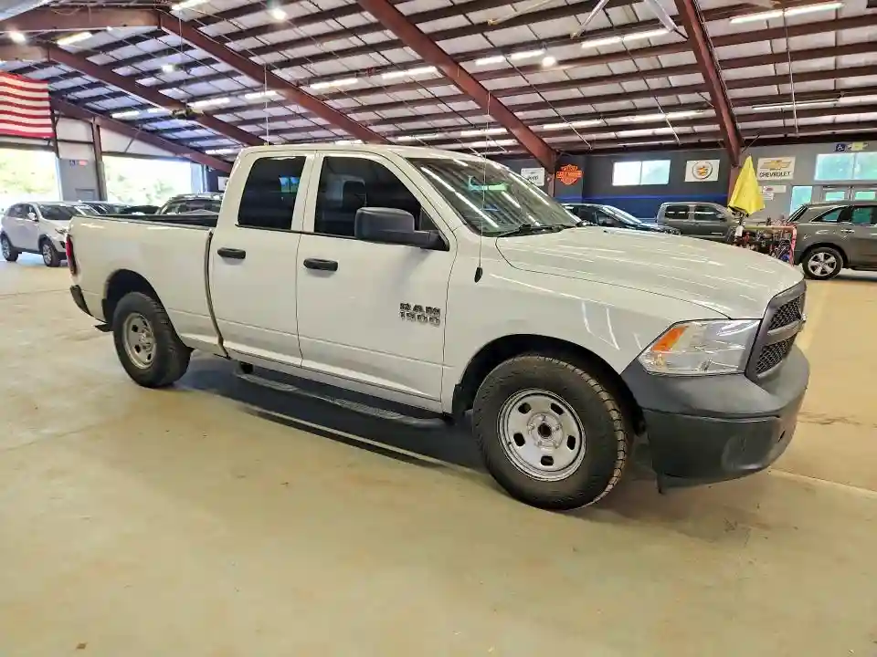 1C6RR6FG8HS556424 2017 RAM 1500-3