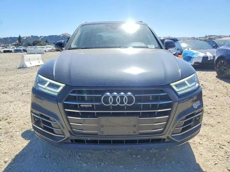 WA1E2AFY7L2062596 2020 AUDI Q5-4