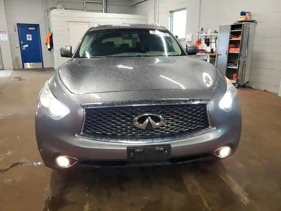 JN8CS1MW9HM414401 2017 INFINITI QX70-4