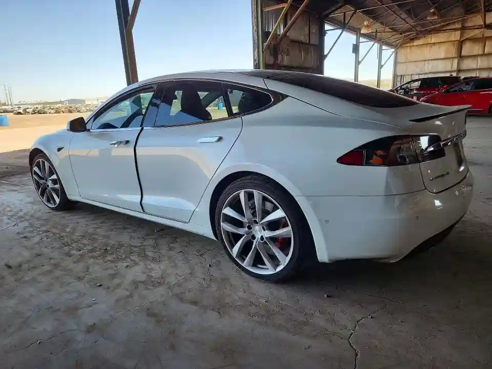 5YJSA1E41GF169995 2016 TESLA MODEL S-1