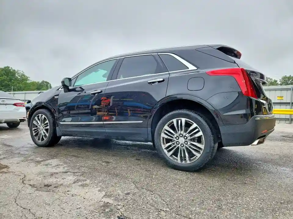 1GYKNERS3HZ146020 2017 CADILLAC XT5-1