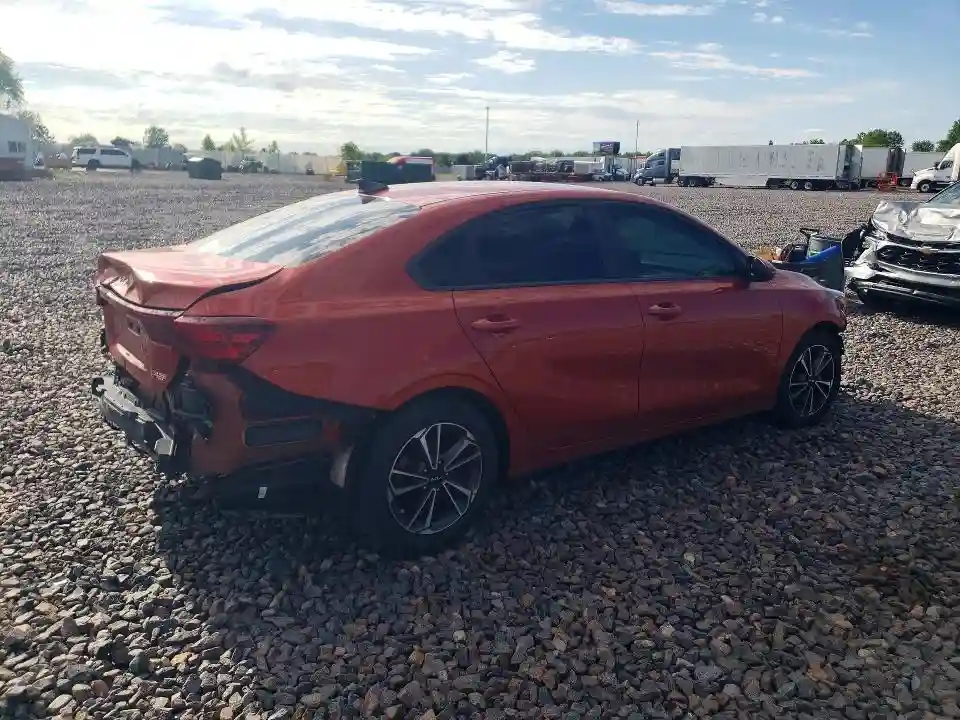 3KPF24AD6NE417358 2022 KIA FORTE LXS-2