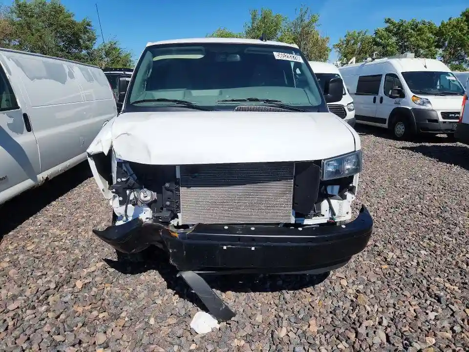 1GCWGAFP6S1255992 2025 CHEVROLET EXPRESS-4