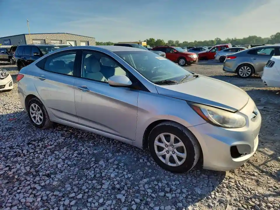 KMHCT4AE2EU611715 2014 HYUNDAI ACCENT-3