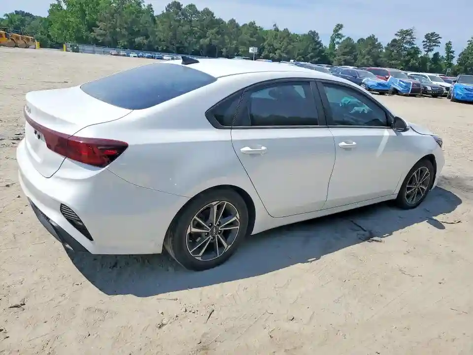 3KPF24AD0PE590456 2023 KIA FORTE LXS-2