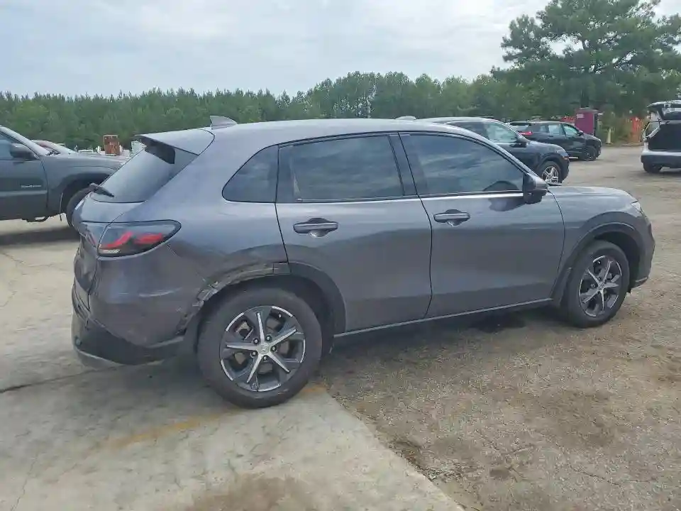 3CZRZ1H75PM718388 2023 HONDA HR-V-2