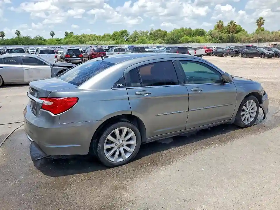 1C3CCBBG4DN659822 2013 CHRYSLER 200-2