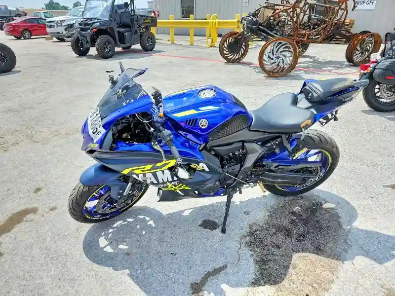 JYARM38EXNA003725 2022 YAMAHA ALL OTHER-2