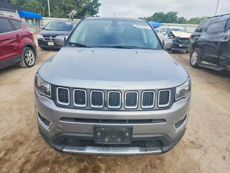 3C4NJDCBXJT153464 2018 JEEP COMPASS-4