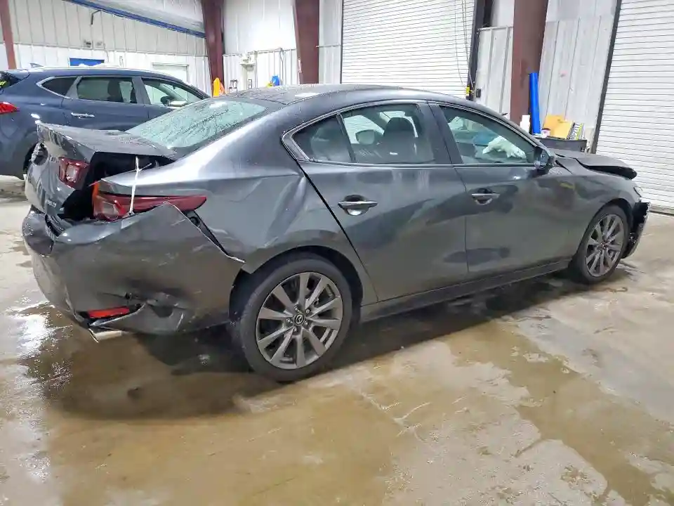 3MZBPACM0RM410572 2024 MAZDA 3-2