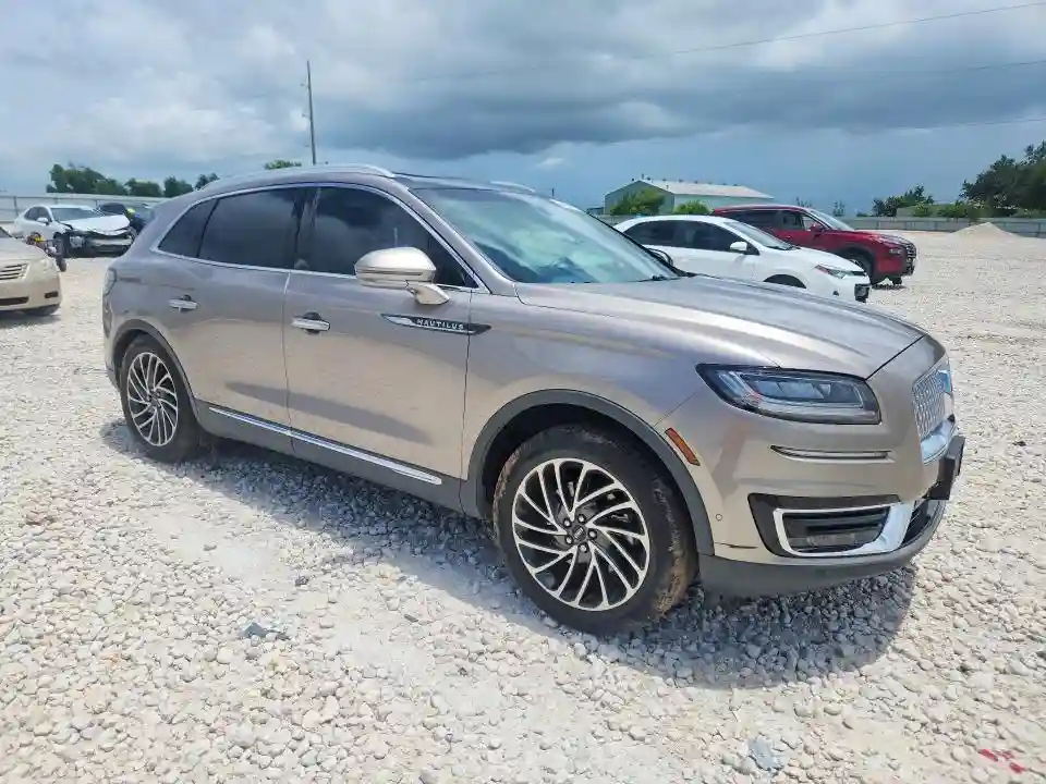 2LMPJ6L95KBL53912 2019 LINCOLN NAUTILUS-3