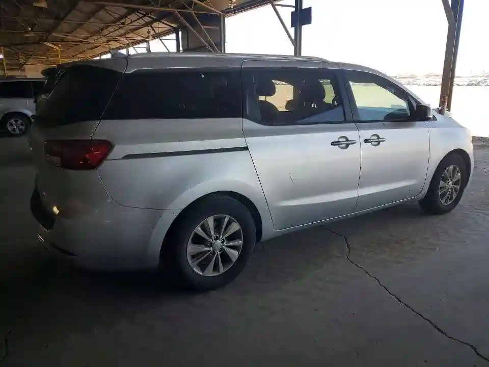 KNDMB5C13F6073687 2015 KIA SEDONA-2
