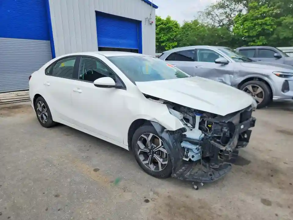 3KPF24AD7LE162989 2020 KIA FORTE-3