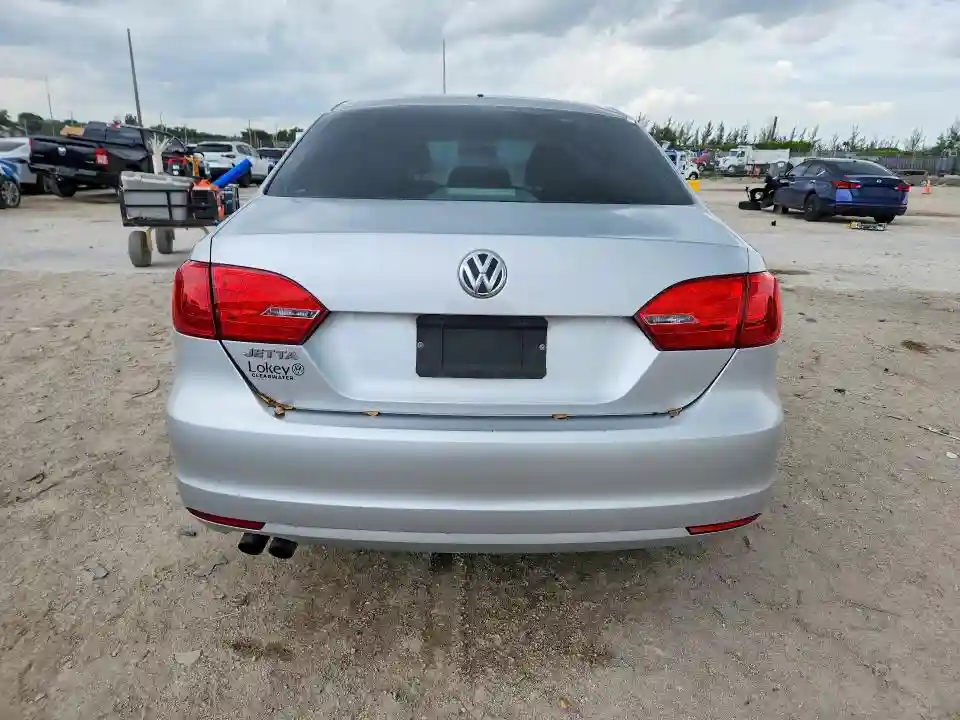 3VW2K7AJ5CM330735 2012 VOLKSWAGEN JETTA BASE-5
