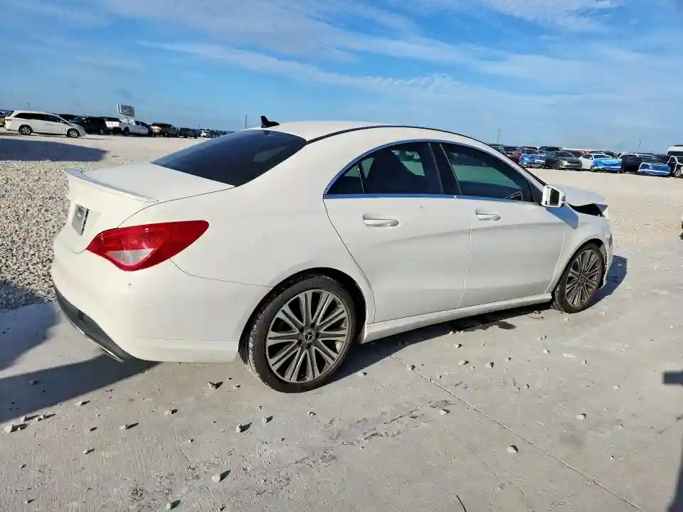 WDDSJ4EB0JN683920 2018 MERCEDES-BENZ CLA-CLASS-2
