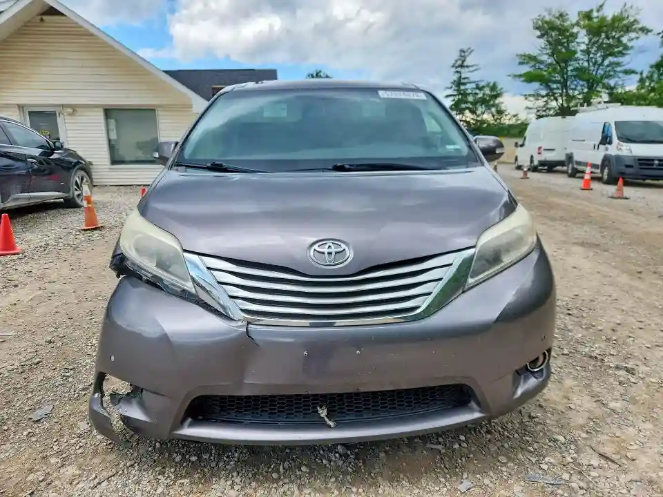 5TDYK3DC6FS572960 2015 TOYOTA SIENNA-4