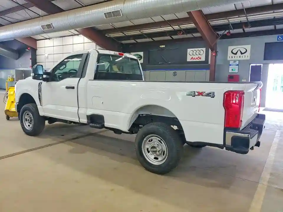 1FTBF2BA4PEE00455 2023 FORD F250-1