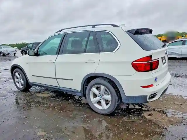 5UXZV8C51CL422729 2012 BMW X5-1