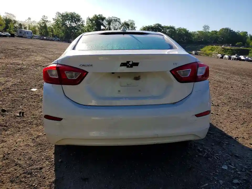 1G1BE5SM1H7256845 2017 CHEVROLET CRUZE-5