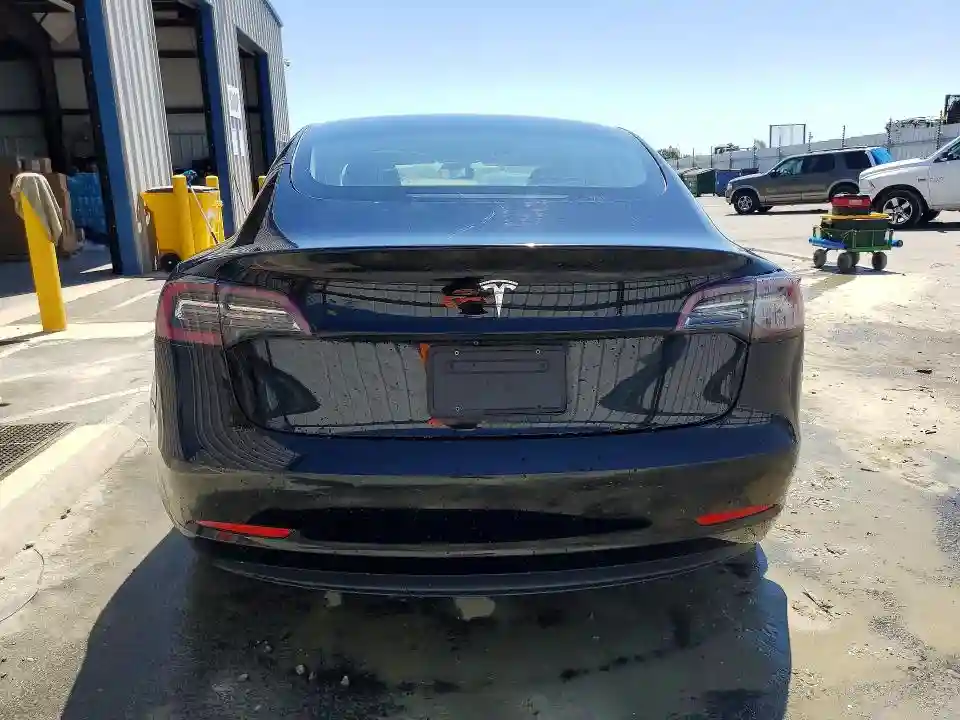 5YJ3E1EAXNF188623 2022 TESLA MODEL 3-5