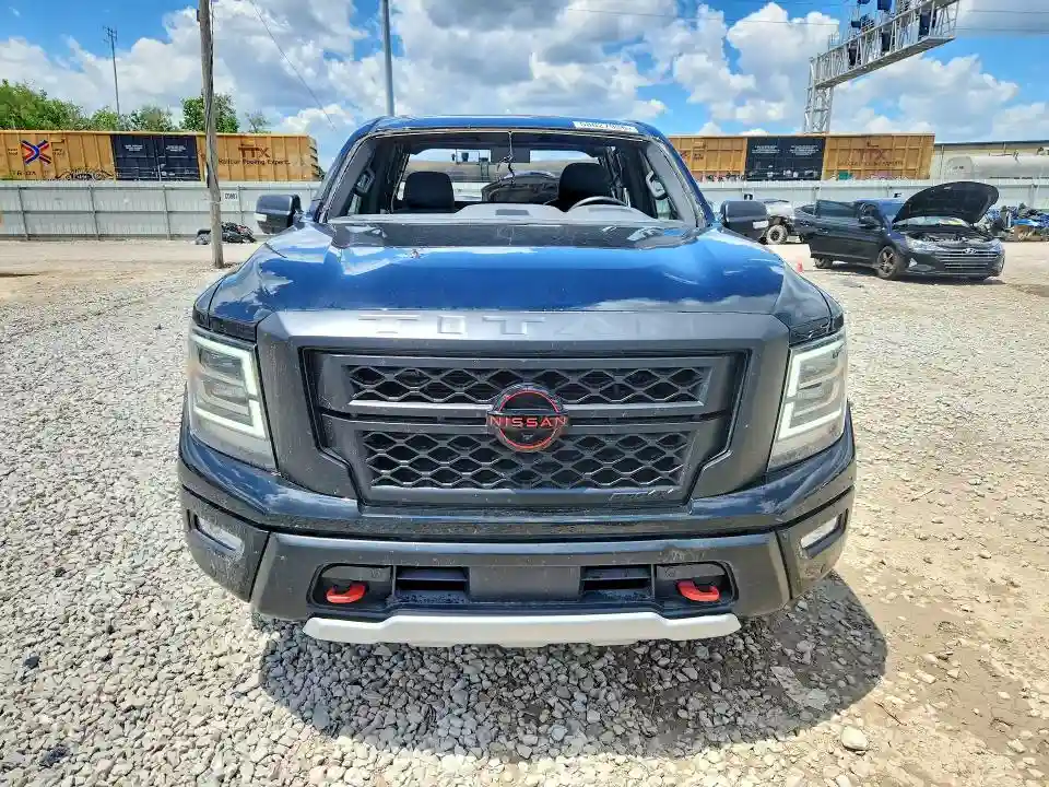 1N6AA1ED3RN100867 2024 NISSAN TITAN PRO--4