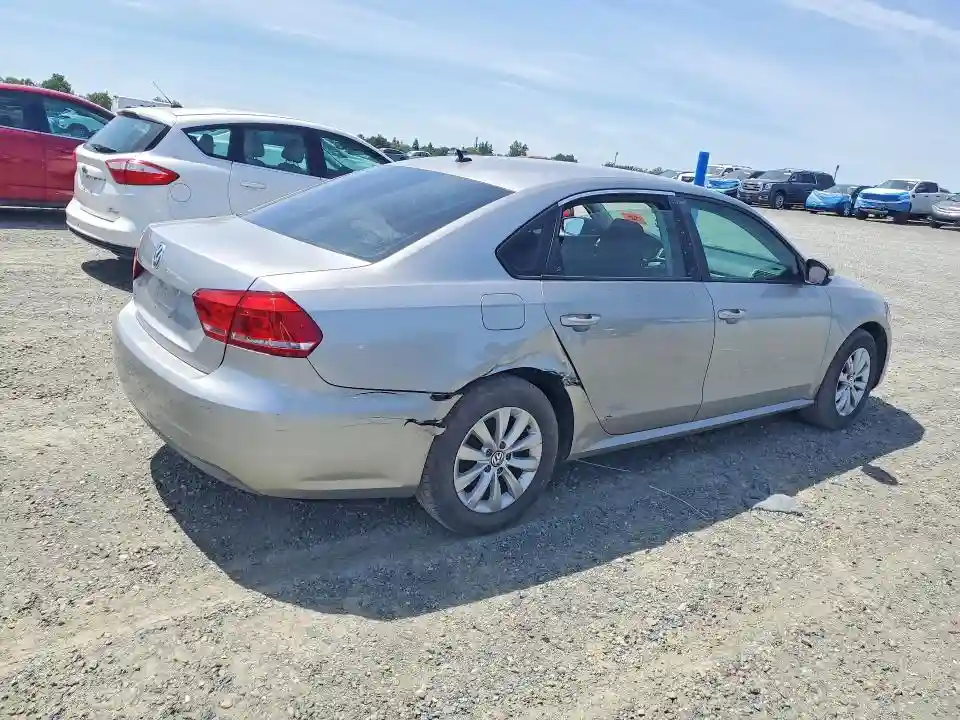 1VWAP7A37DC071327 2013 VOLKSWAGEN PASSAT-2
