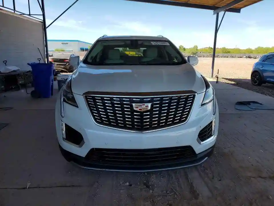 1GYKNCR41SZ149513 2025 CADILLAC XT5-4