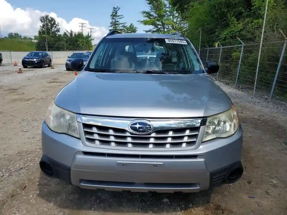 JF2SHABC9DH440001 2013 SUBARU FORESTER-4