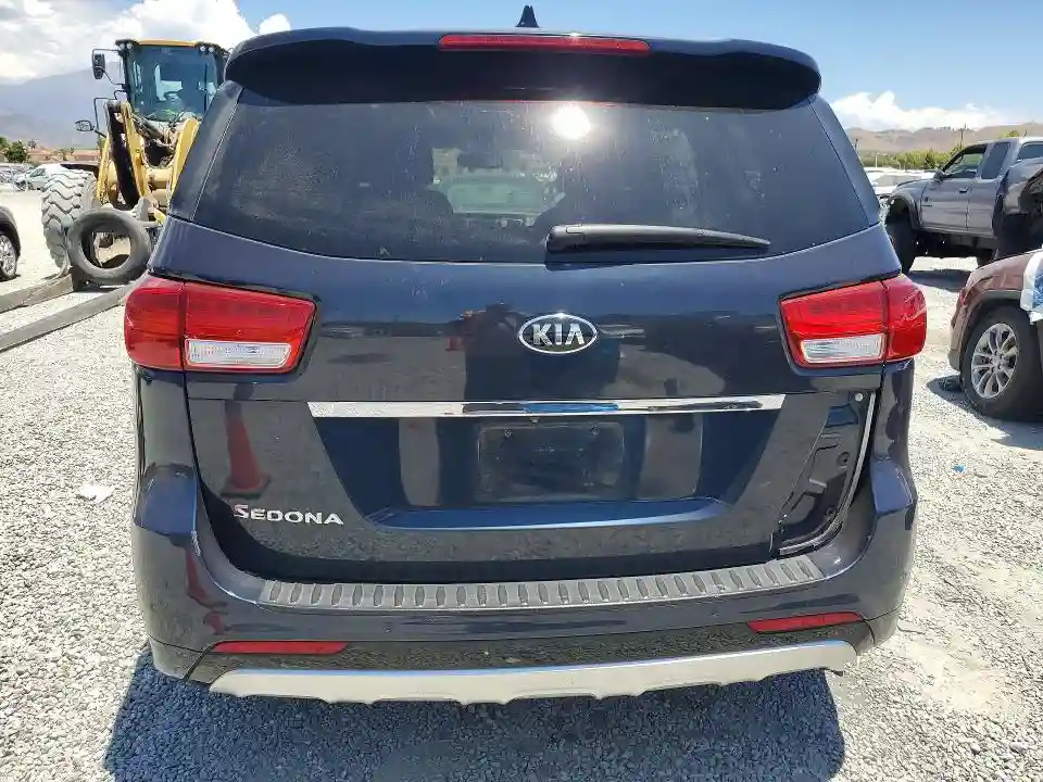 KNDME5C14F6045324 2015 KIA SEDONA-5