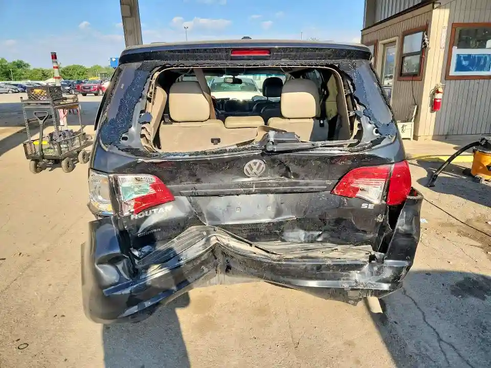 2C4RVABG0CR127737 2012 VOLKSWAGEN ROUTAN-5