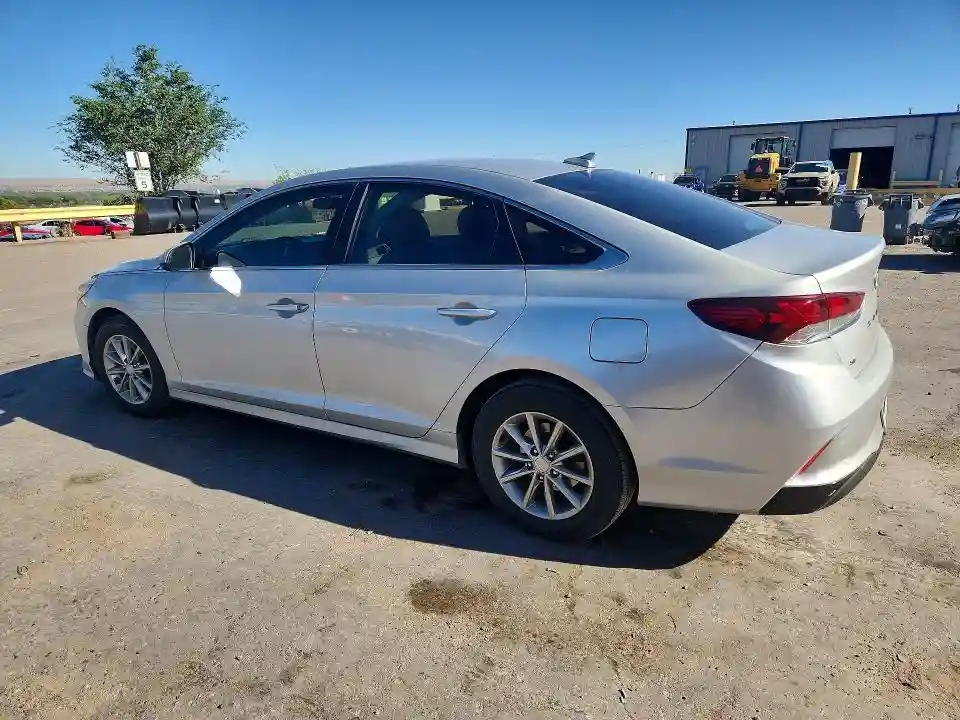 5NPE24AF1JH670588 2018 HYUNDAI SONATA-1