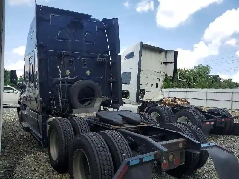 1FUJGLDRXGLGW8662 2016 FREIGHTLINER ALL OTHER-2