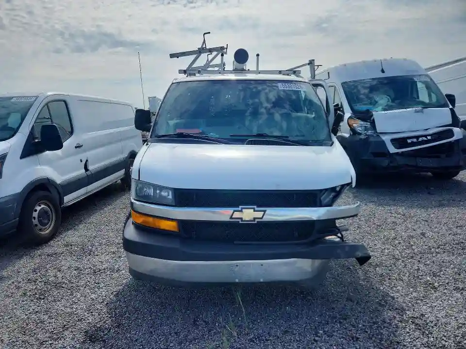 1GCWGAFG7J1903953 2018 CHEVROLET EXPRESS-4
