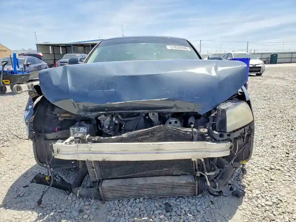 WAULFAFR0BA071877 2011 AUDI A5-4