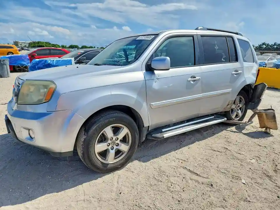 5FNYF3H57BB039983 2011 HONDA PILOT-0
