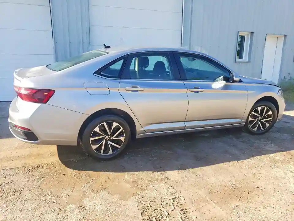 3VWCX7BU7SM081268 2025 VOLKSWAGEN JETTA-2