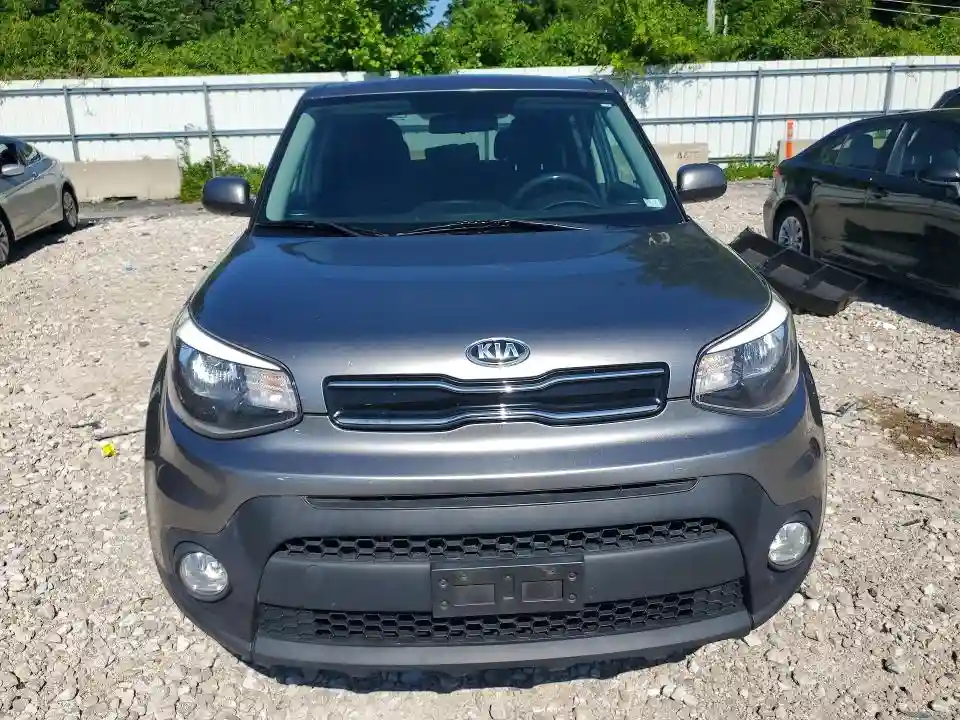 KNDJP3A55J7604180 2018 KIA SOUL-4