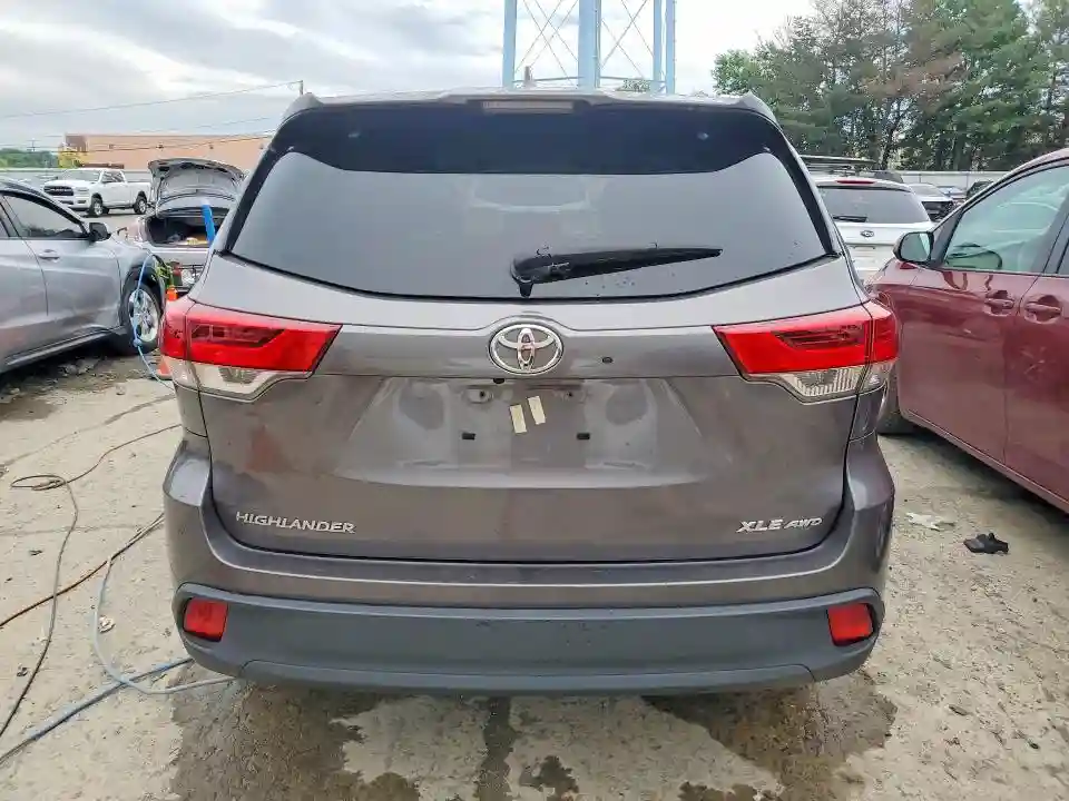 5TDJZRFH2HS456991 2017 TOYOTA HIGHLANDER-5