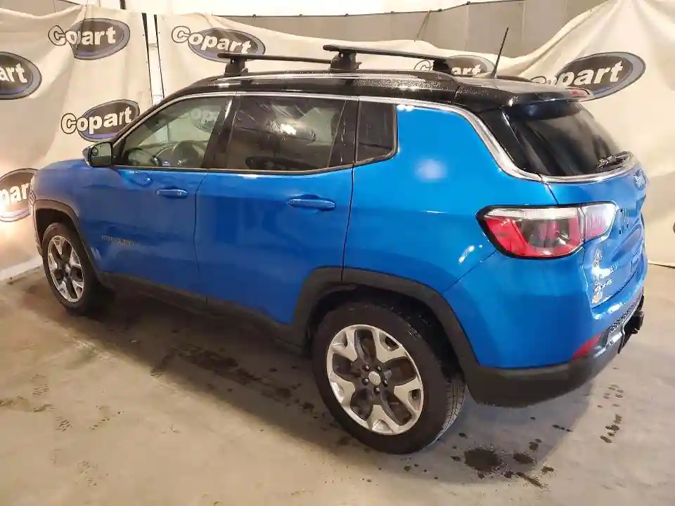 3C4NJDCBXHT671777 2017 JEEP COMPASS-1