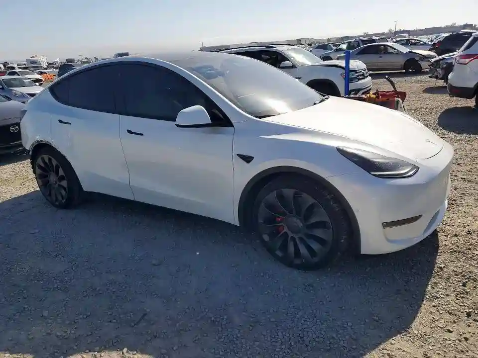 5YJYGDEF1MF219995 2021 TESLA MODEL Y-3