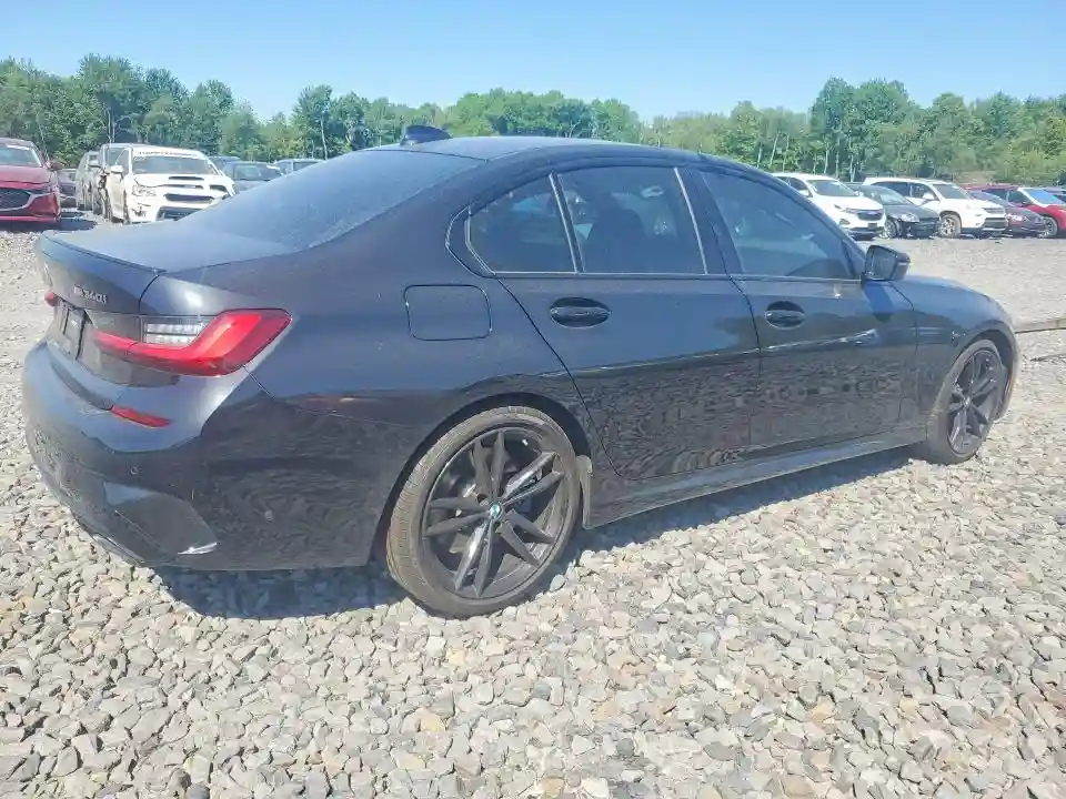 3MW5U9J0XN8C38185 2022 BMW M2-2