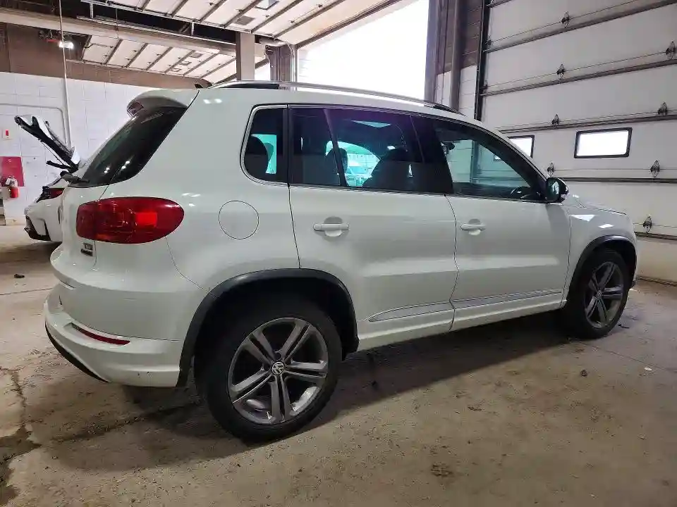 WVGUV7AX1HW509056 2017 VOLKSWAGEN TIGUAN-2