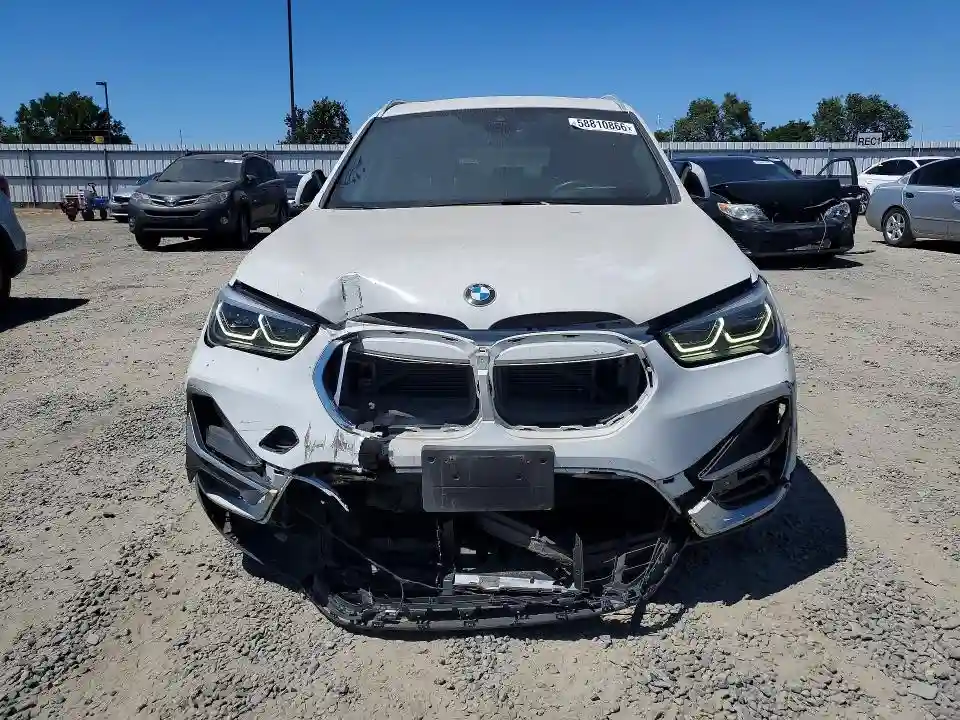 WBXJG7C08N5U49380 2022 BMW X1-4